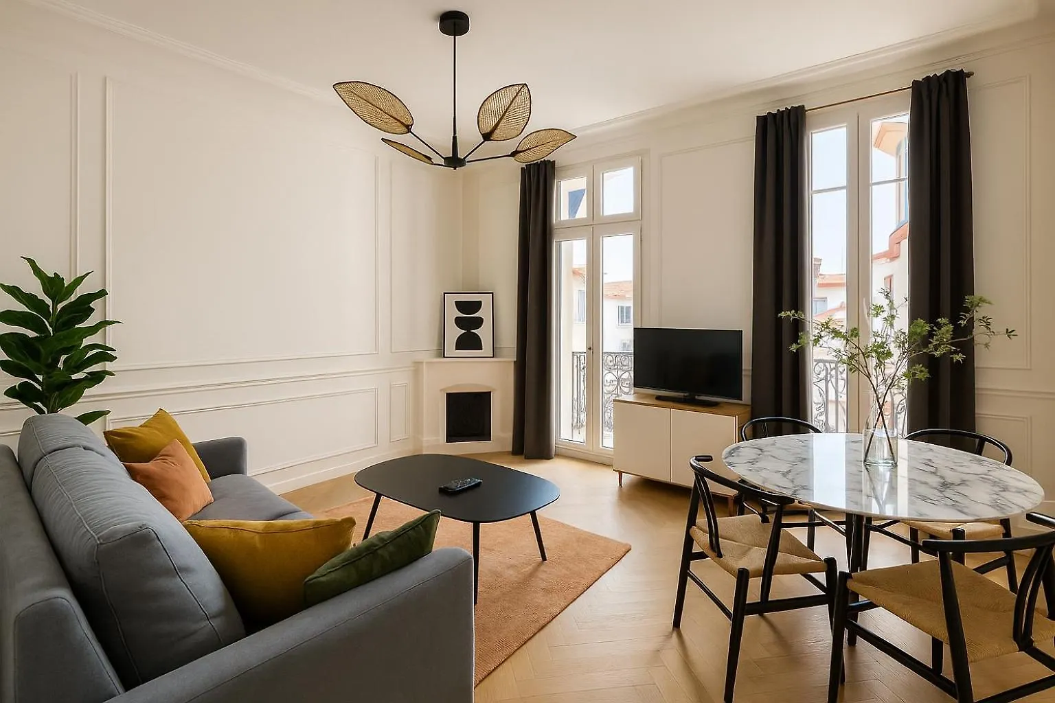 Newly Renovated Apartment With Balcony, Ac, Fiber Internet Monte Carlo