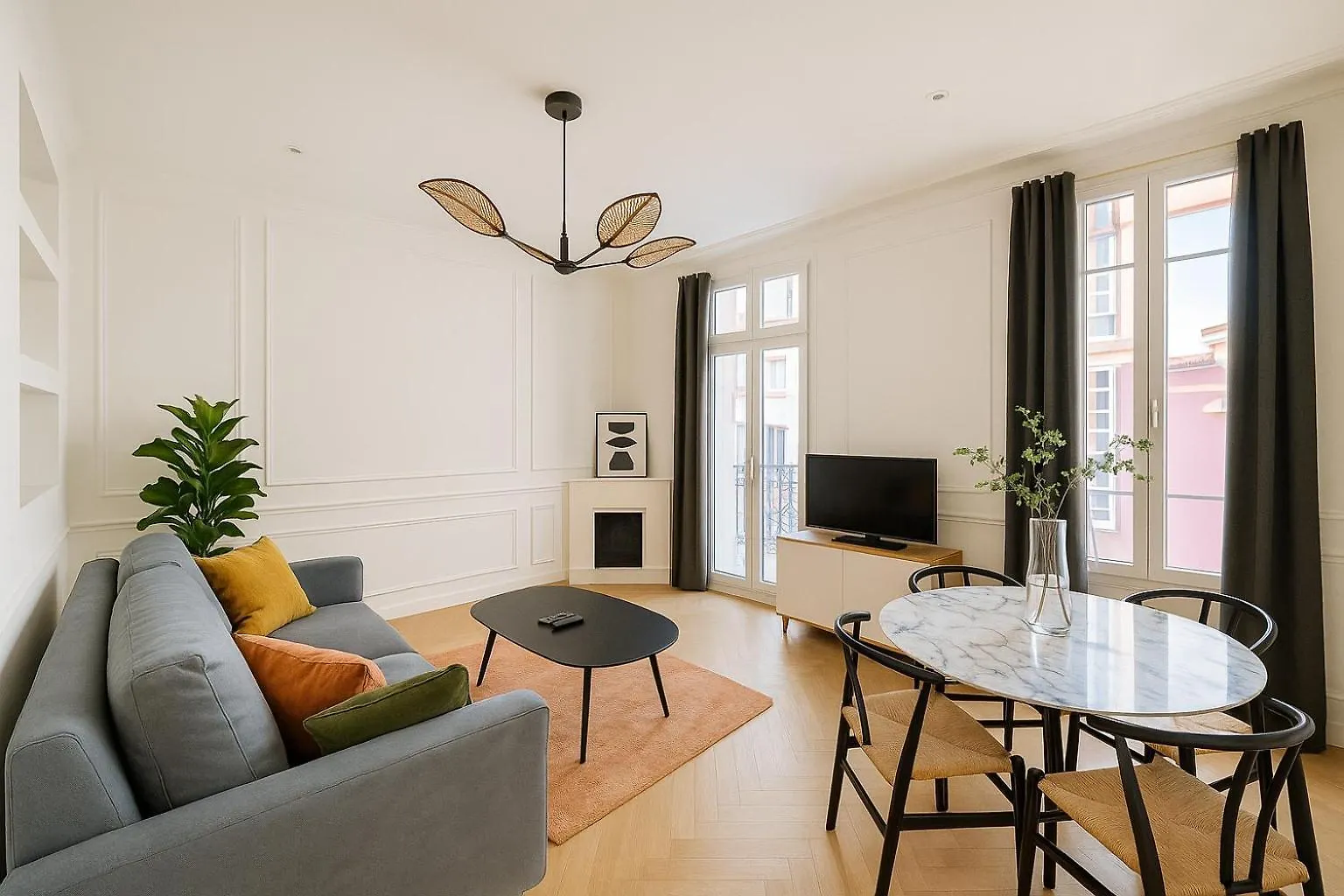Newly Renovated Apartment With Balcony, Ac, Fiber Internet Monte Carlo