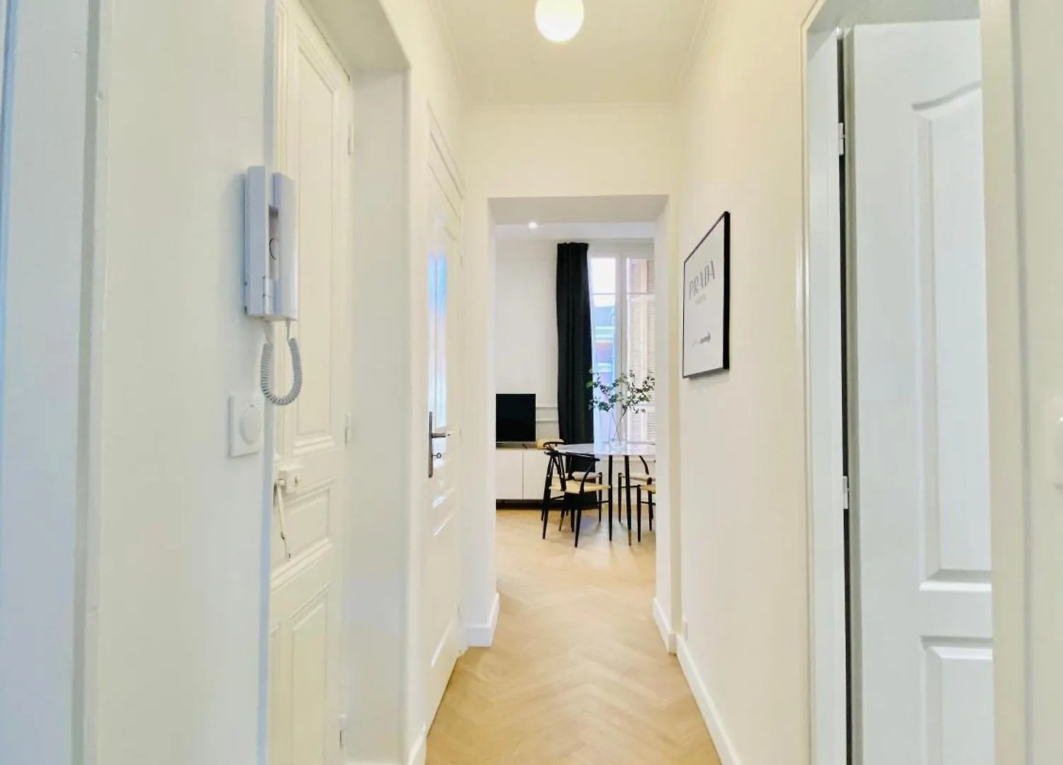 Newly Renovated Apartment With Balcony, Ac, Fiber Internet Monte Carlo